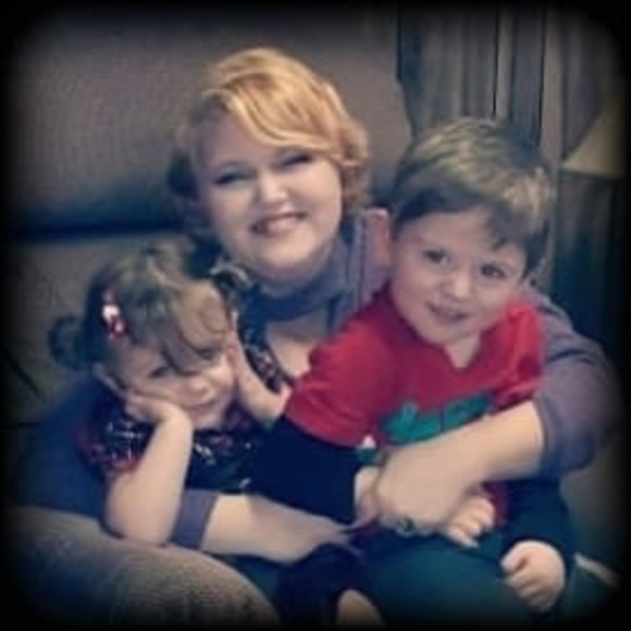 Meet your Posher, Jocelynn - Picture 1 of 1